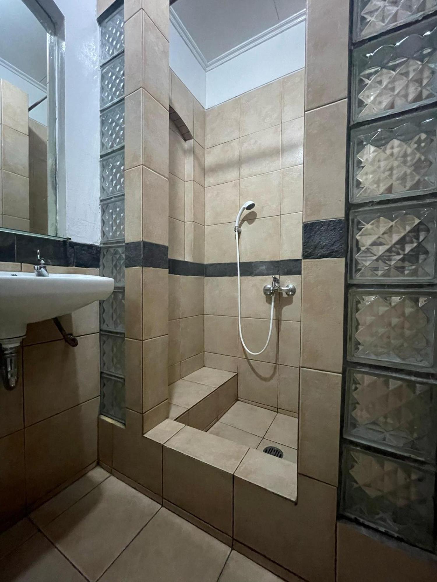 Reddoorz Plus Near Parahyangan University Bandung Exterior foto
